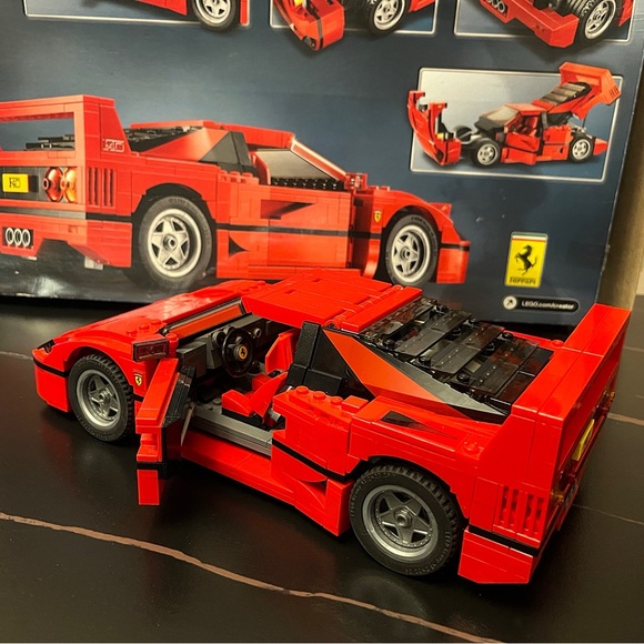 LEGO Creator Ferrari F40 (10248) Complete Set - Picture 6 of 11